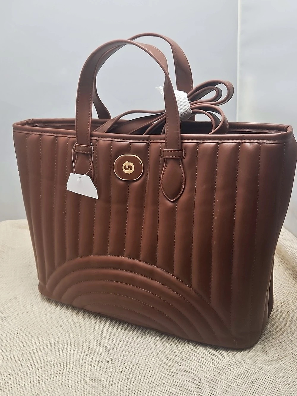 Guy Laroche -Quilted Brown Tote Like New
